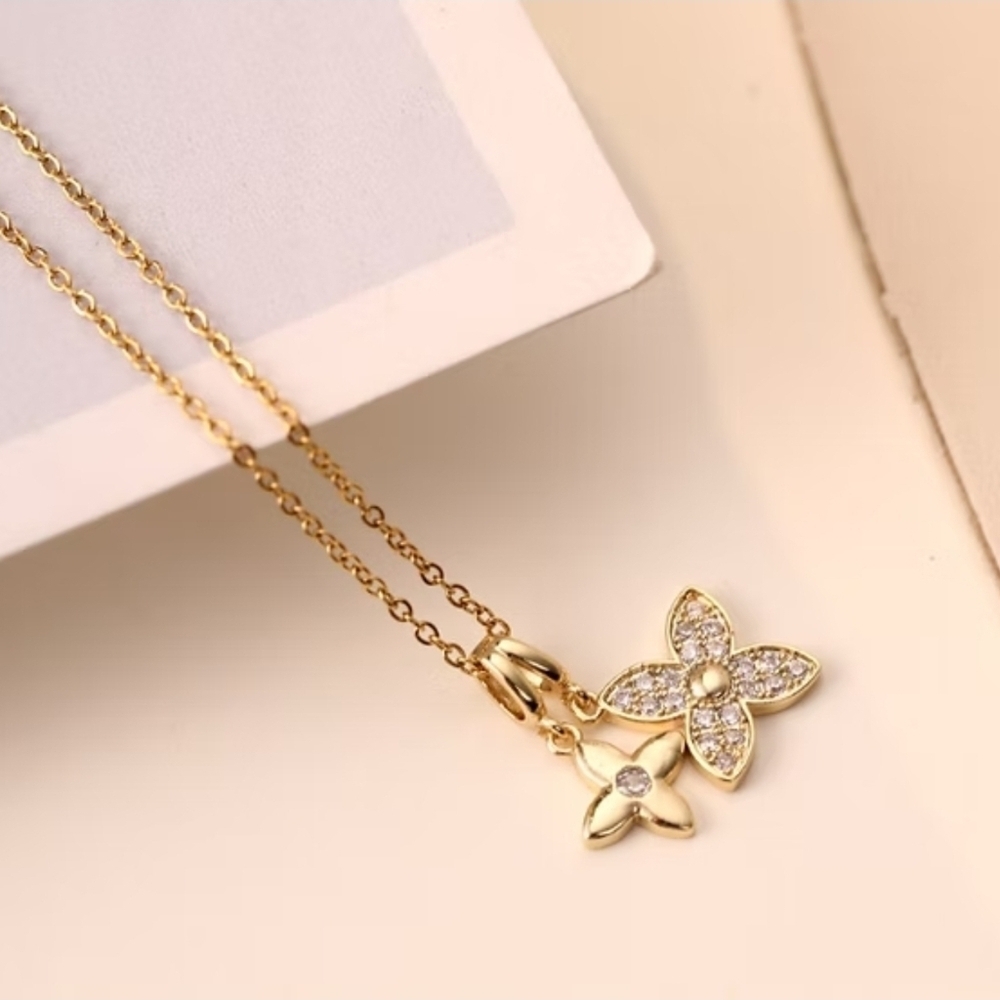 Stainless Steel Sparkly Gold Flower Pendant Necklace - Picture 6 of 12